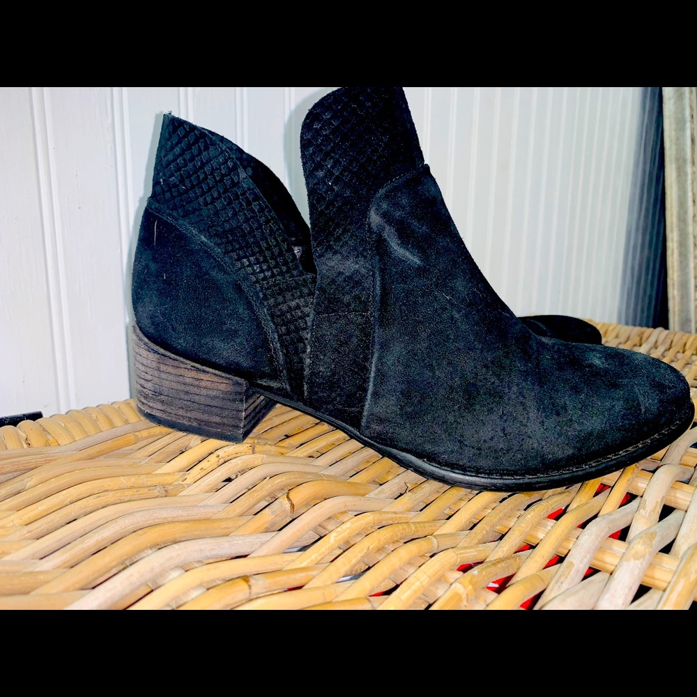 Women’s botties